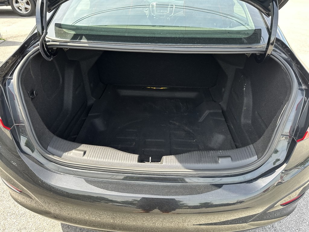 2019 Chevrolet Cruze Image 13
