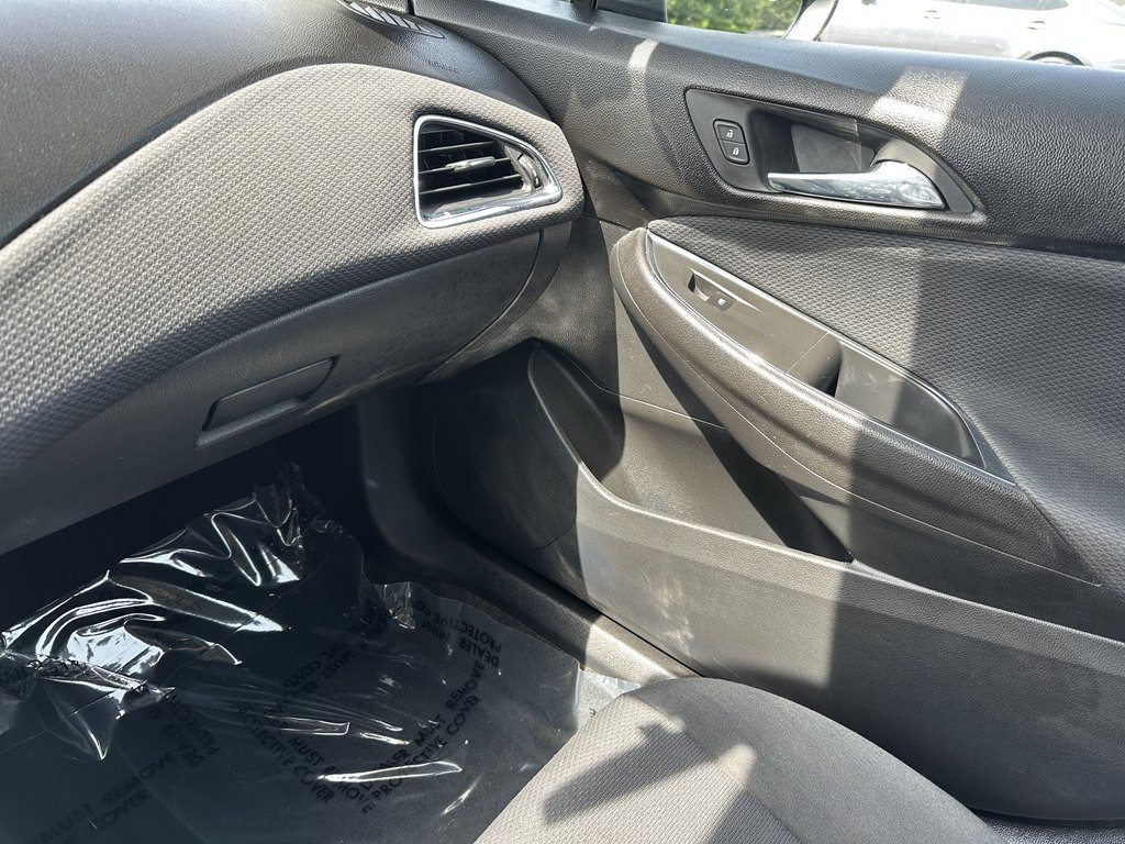 2019 Chevrolet Cruze Image 19