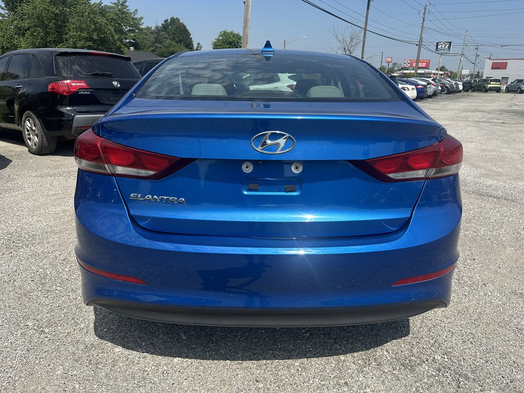 2018 Hyundai Elantra Image 4