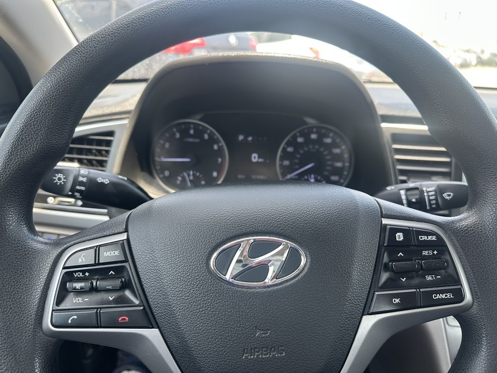 2018 Hyundai Elantra Image 11