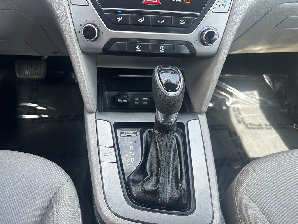 2018 Hyundai Elantra Image 13