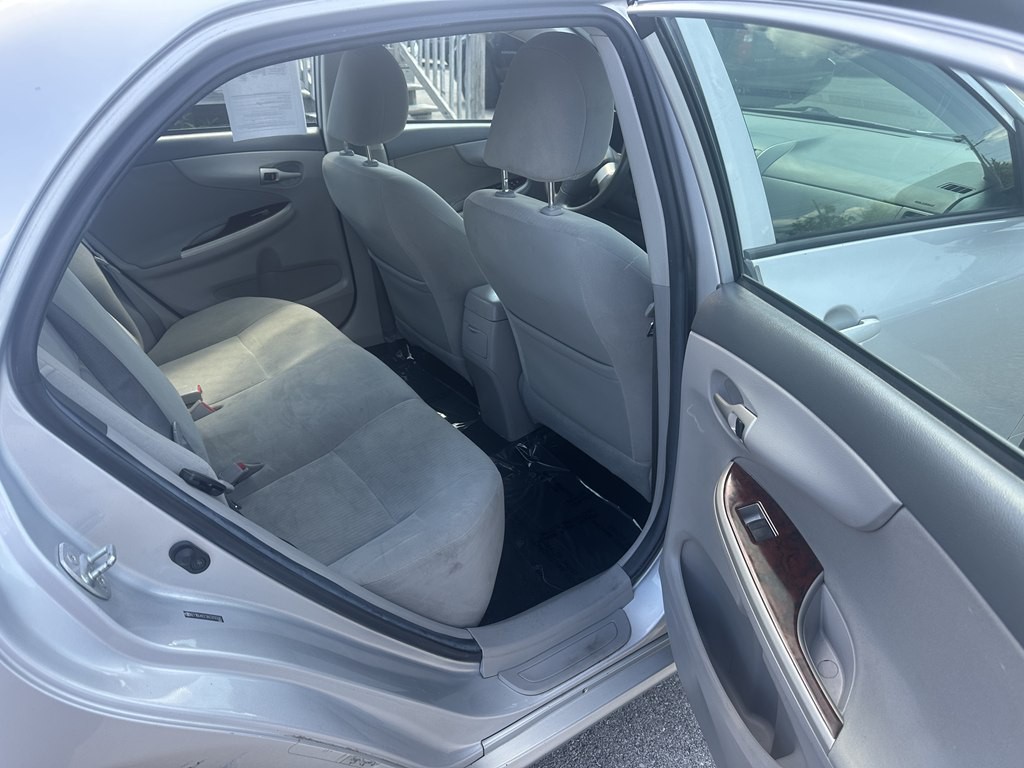 2010 Toyota Corolla Image 13