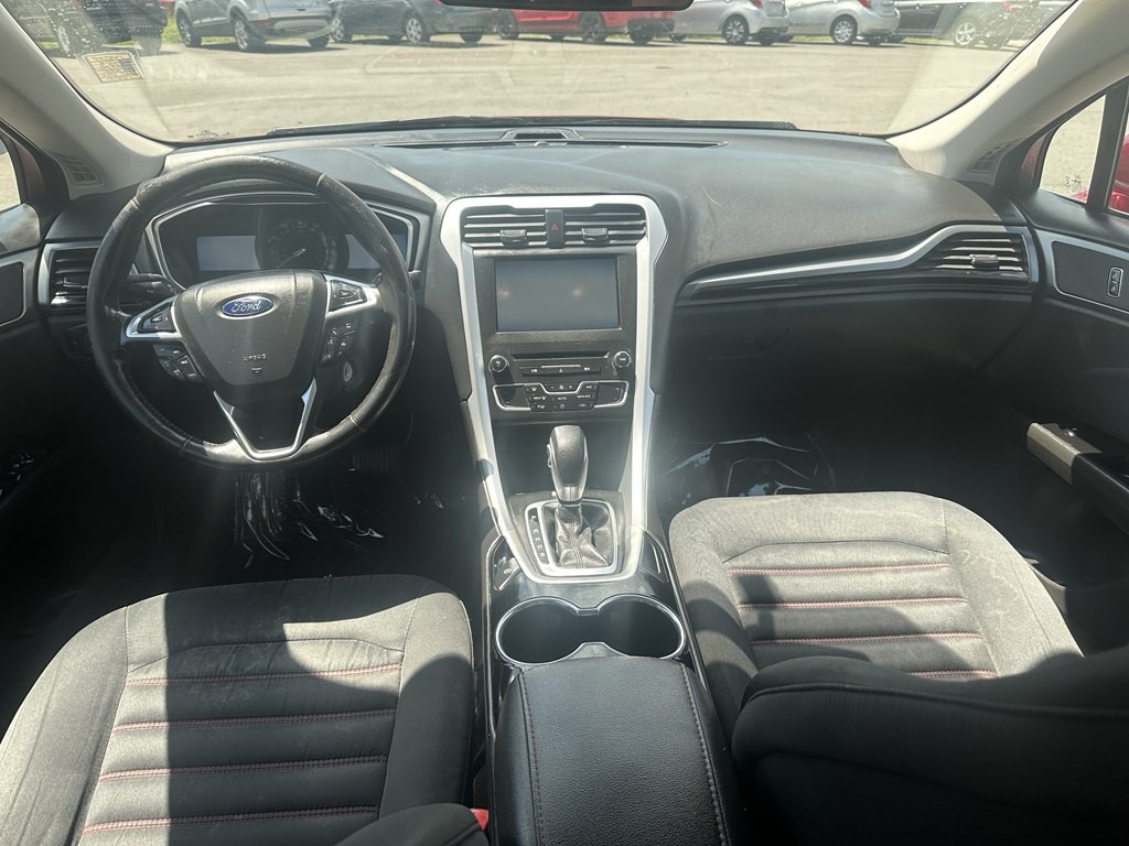 2016 Ford Fusion Image 12