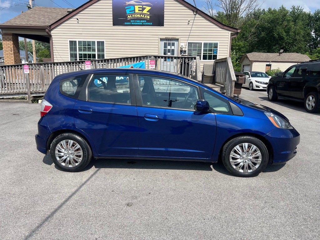 2013 Honda Fit Image 2