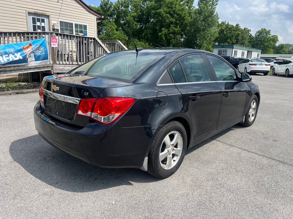 2013 Chevrolet Cruze Image 3