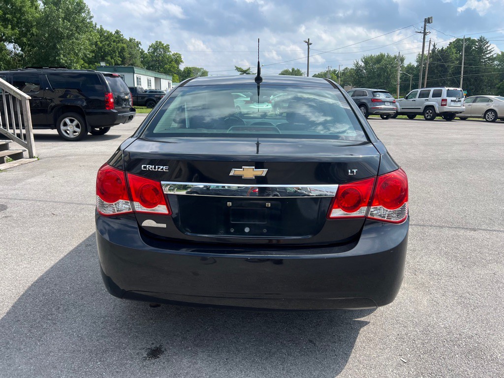2013 Chevrolet Cruze Image 4