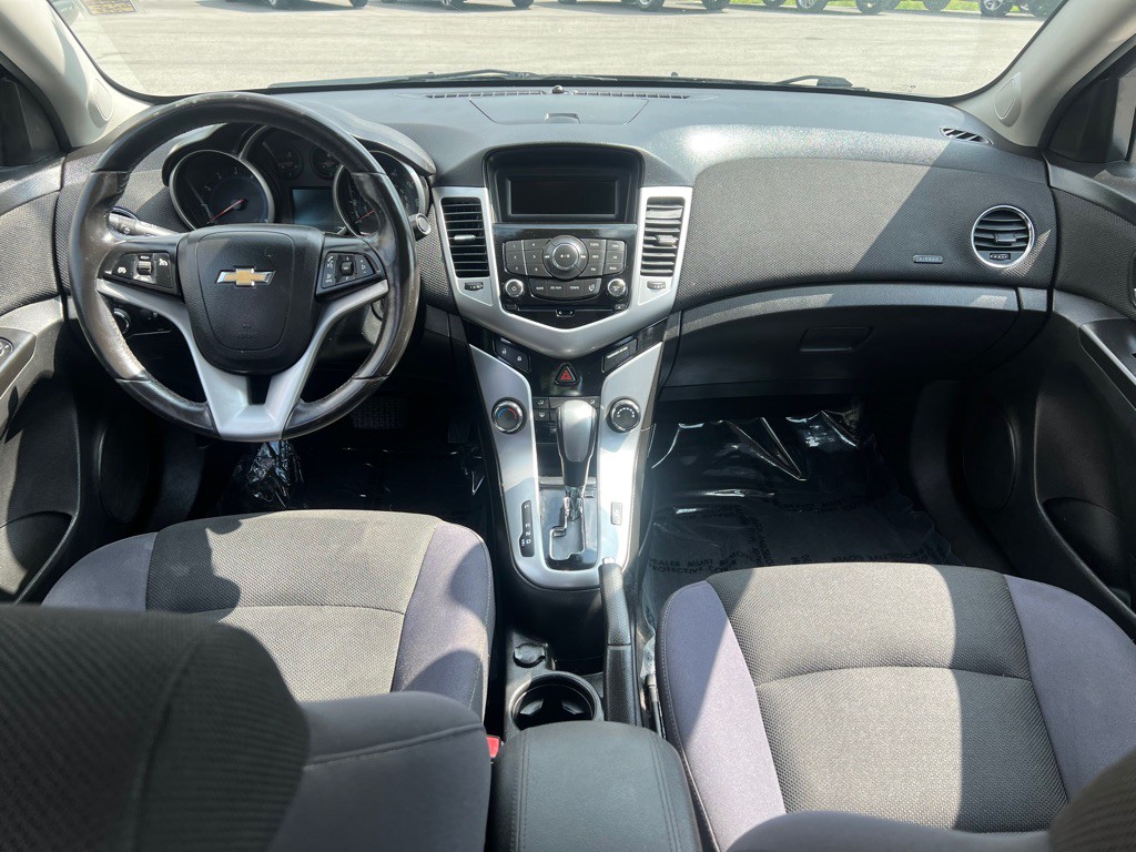2013 Chevrolet Cruze Image 12