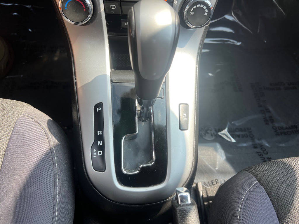 2013 Chevrolet Cruze Image 18