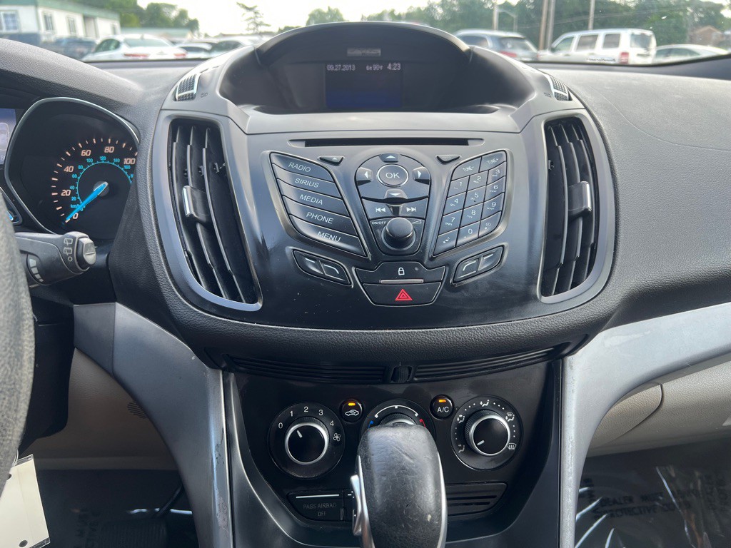 2014 Ford Escape Image 17