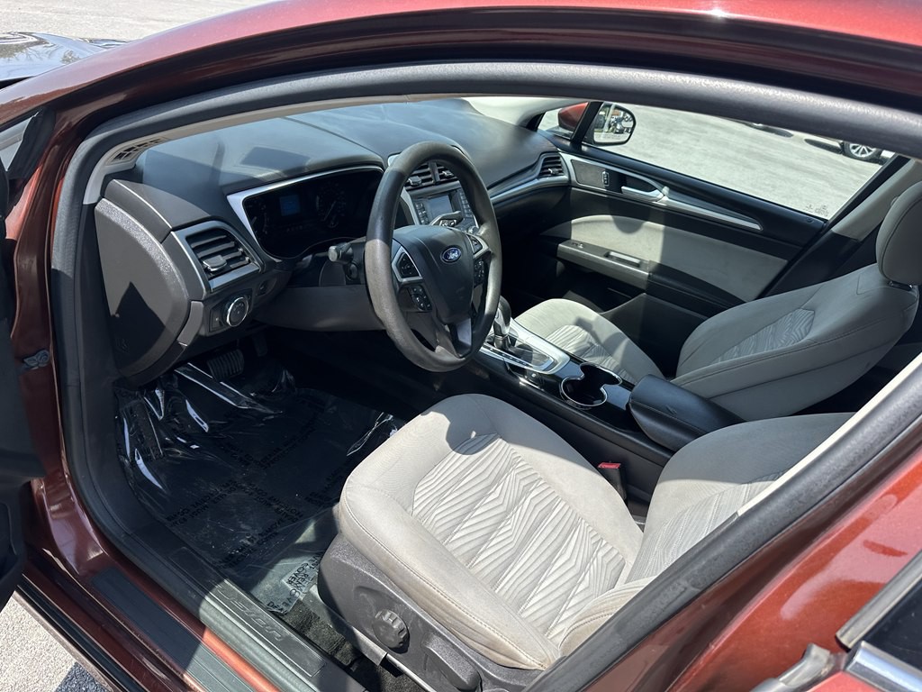 2016 Ford Fusion Image 10
