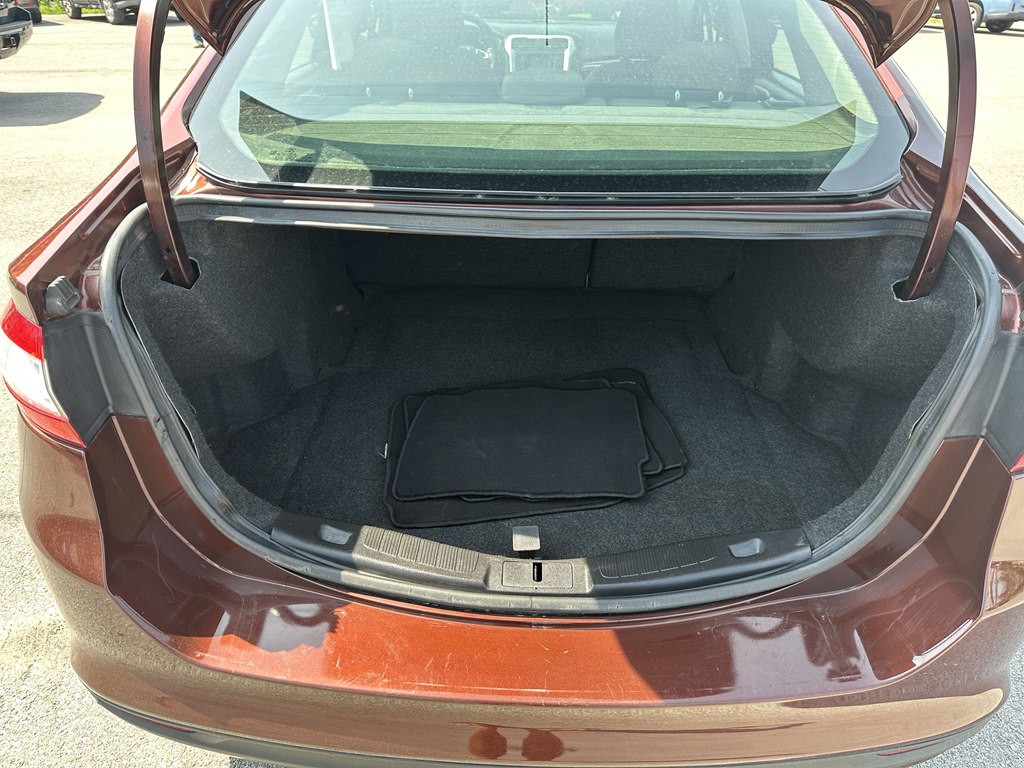 2016 Ford Fusion Image 13