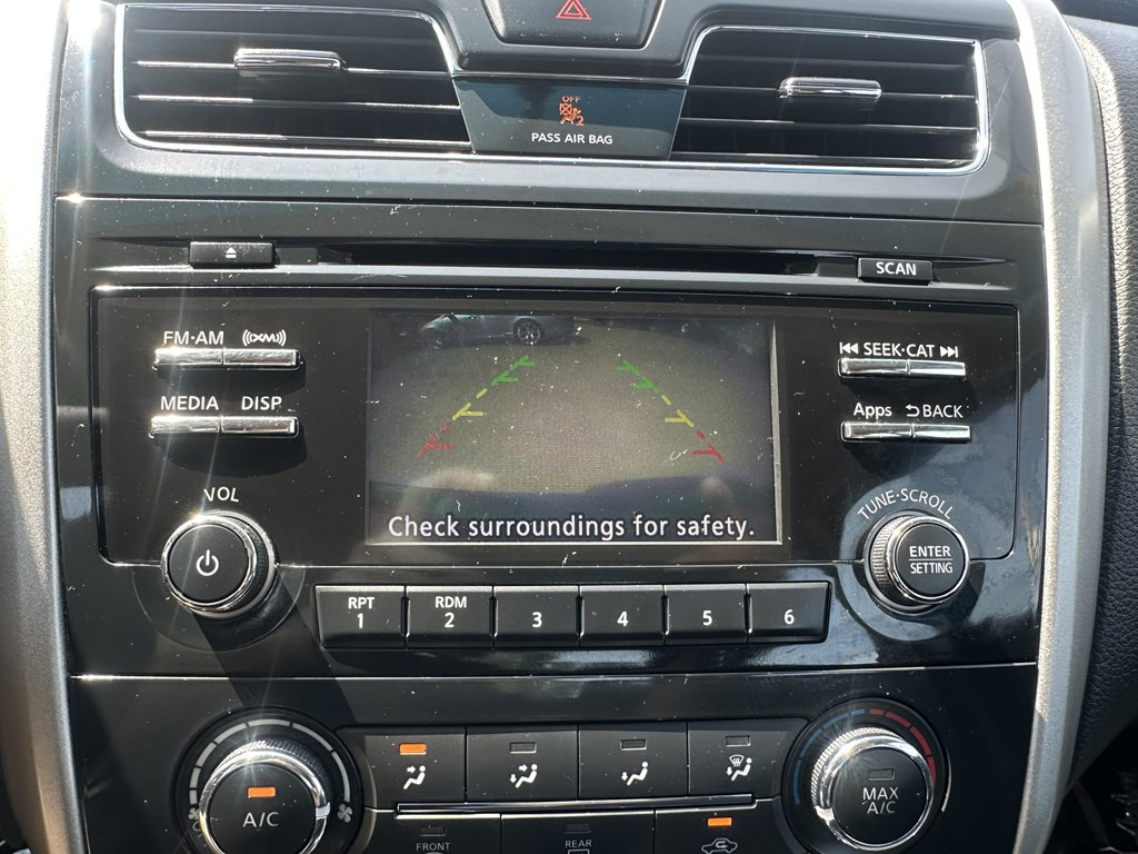 2015 Nissan Altima Image 22