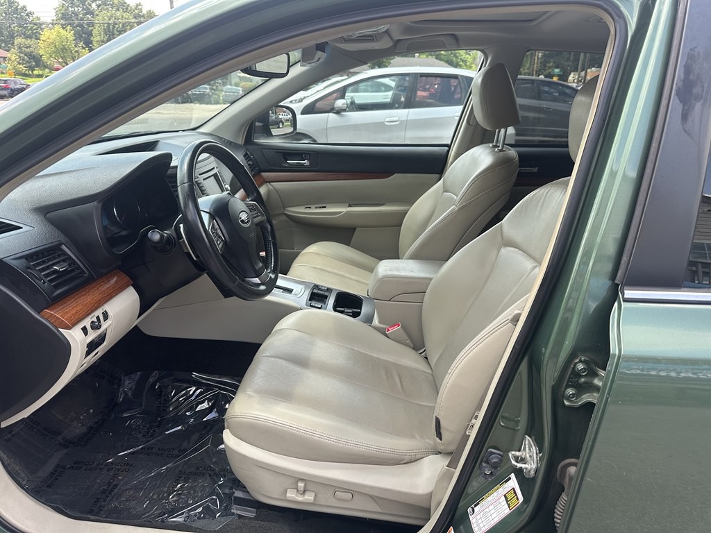 2013 Subaru Outback Image 9