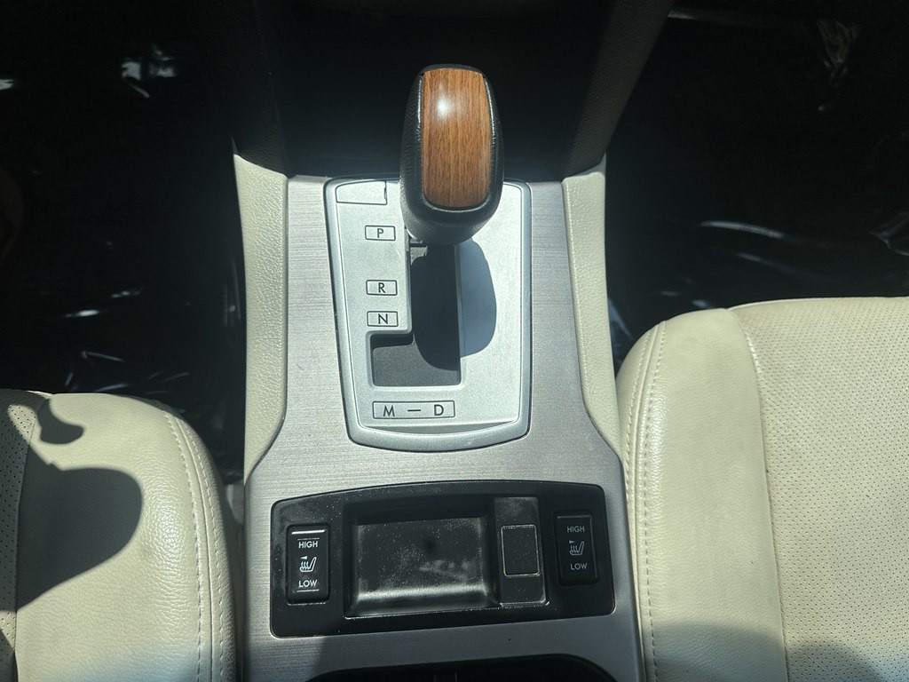 2013 Subaru Outback Image 19