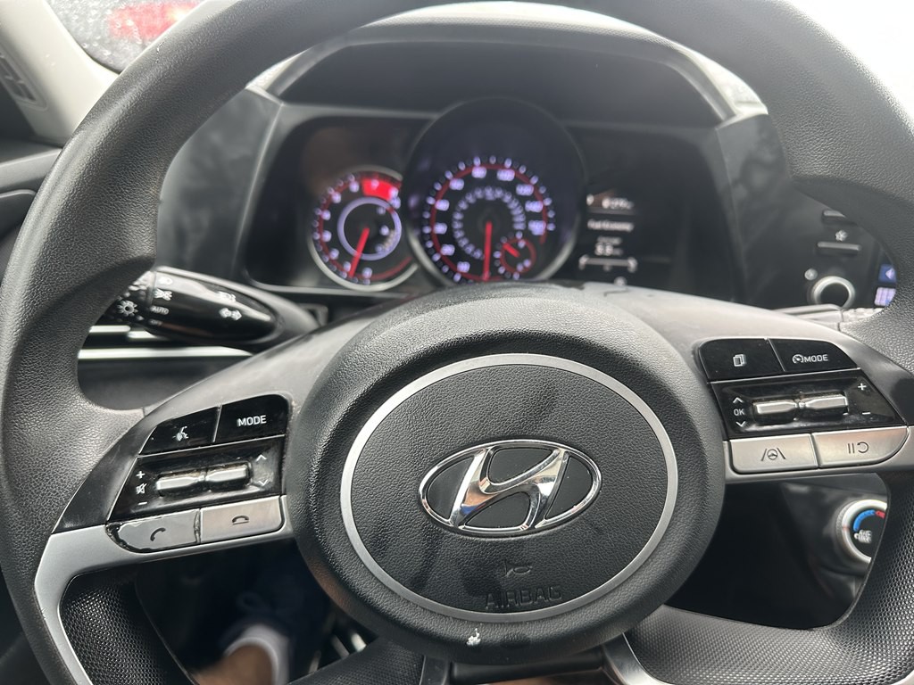 2021 Hyundai Elantra Image 11
