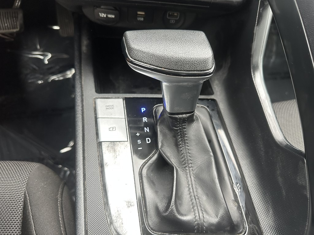 2021 Hyundai Elantra Image 13