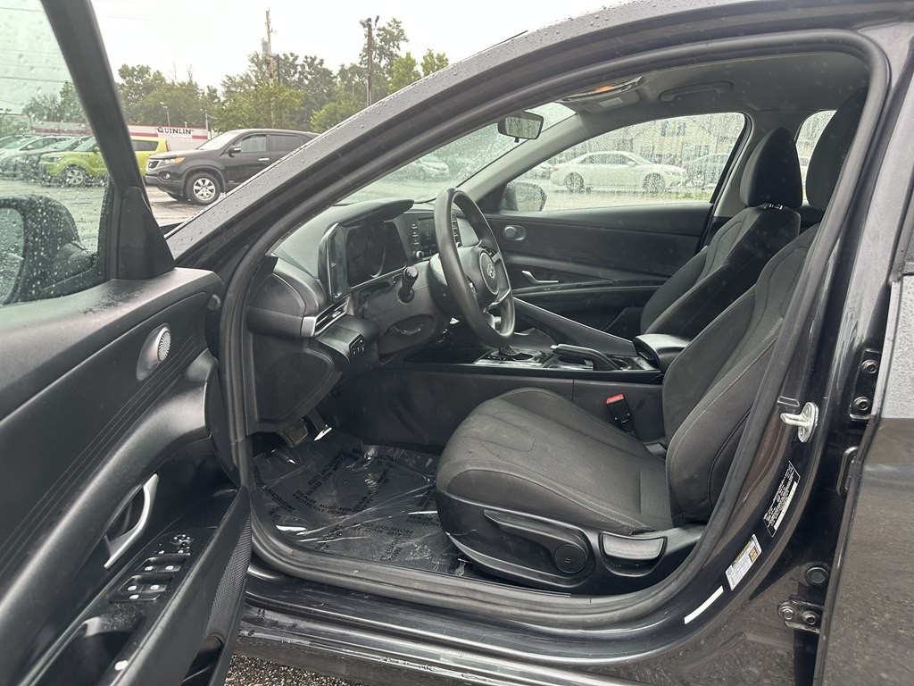 2021 Hyundai Elantra Image 17