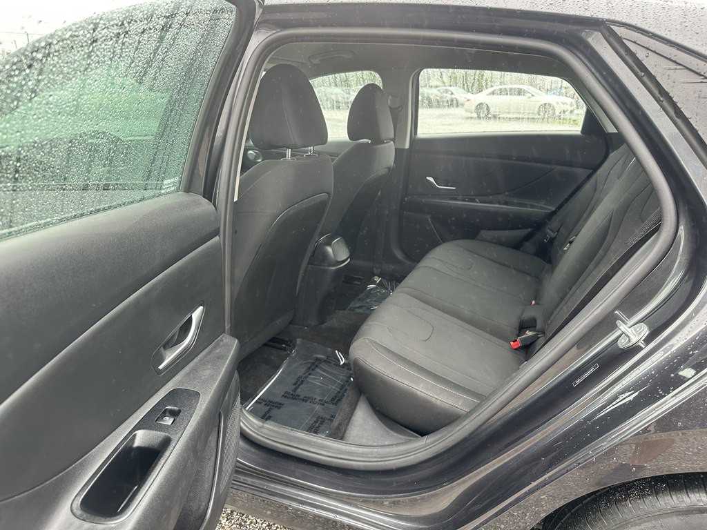2021 Hyundai Elantra Image 18