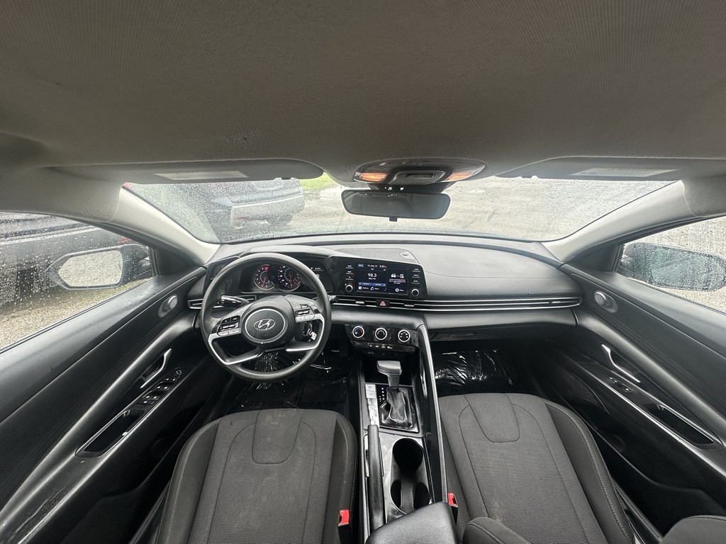 2021 Hyundai Elantra Image 22