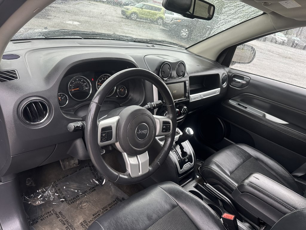 2016 Jeep Compass Image 9