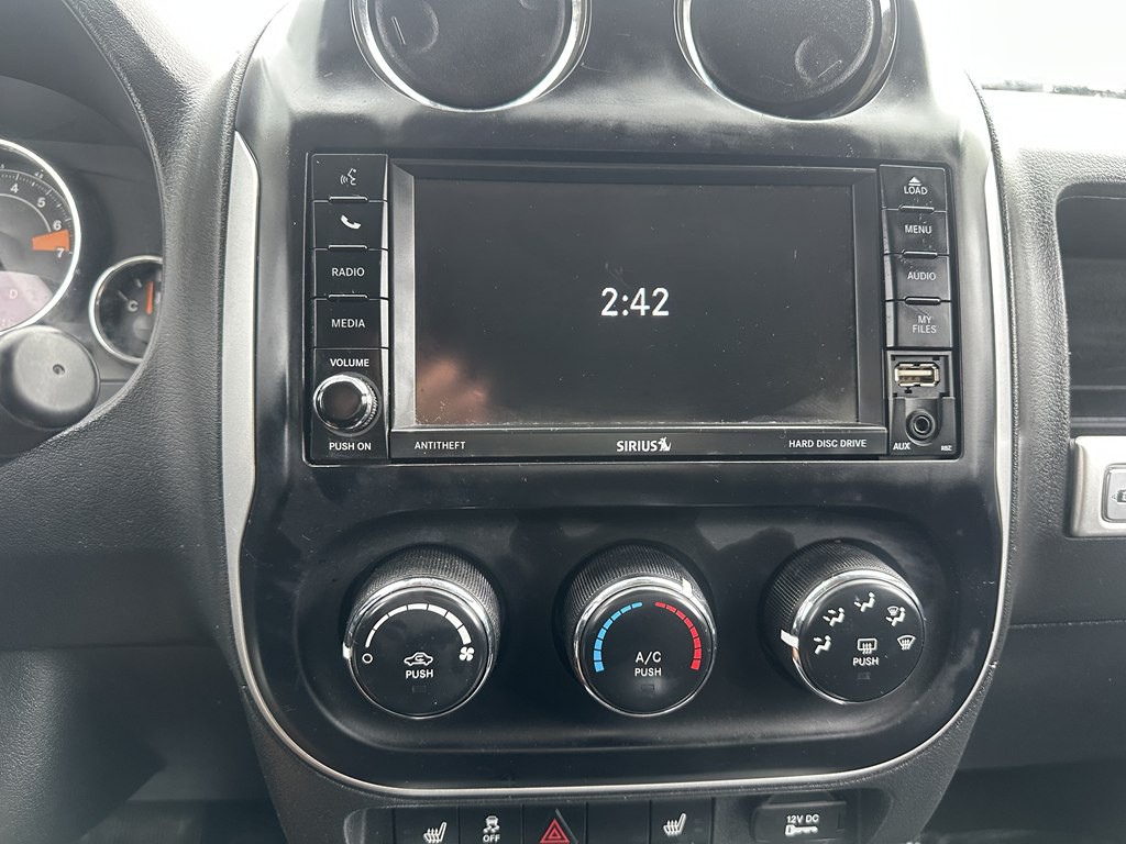 2016 Jeep Compass Image 12