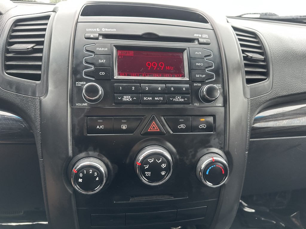 2011 Kia Sorento Image 13