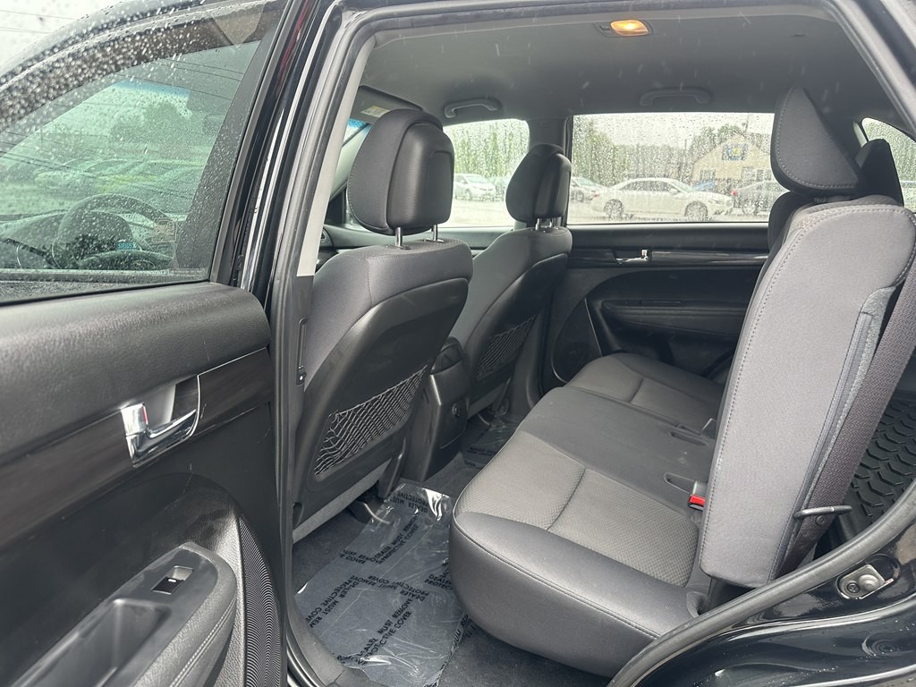 2011 Kia Sorento Image 16