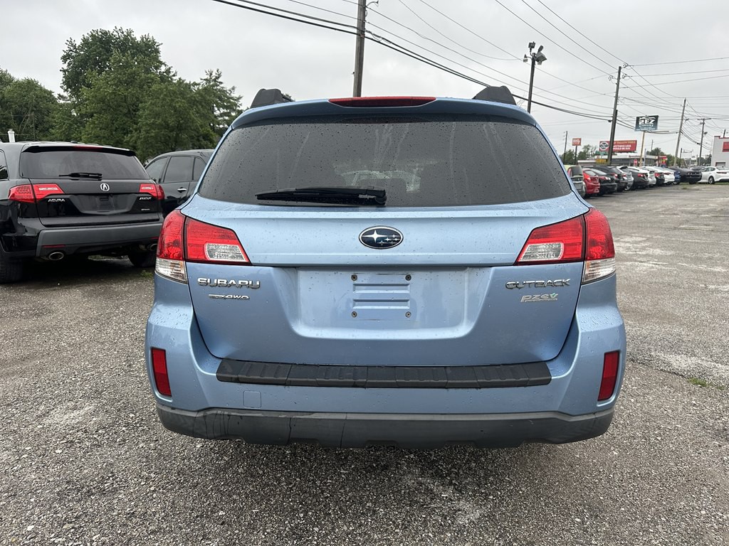 2012 Subaru Outback Image 4