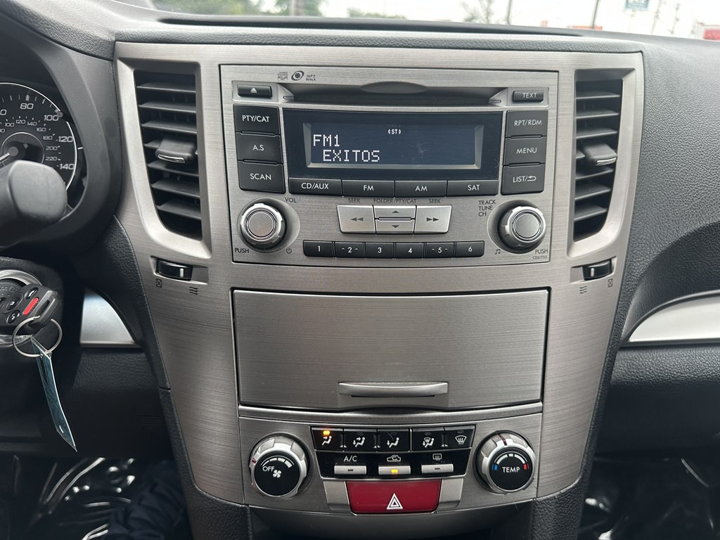 2012 Subaru Outback Image 13