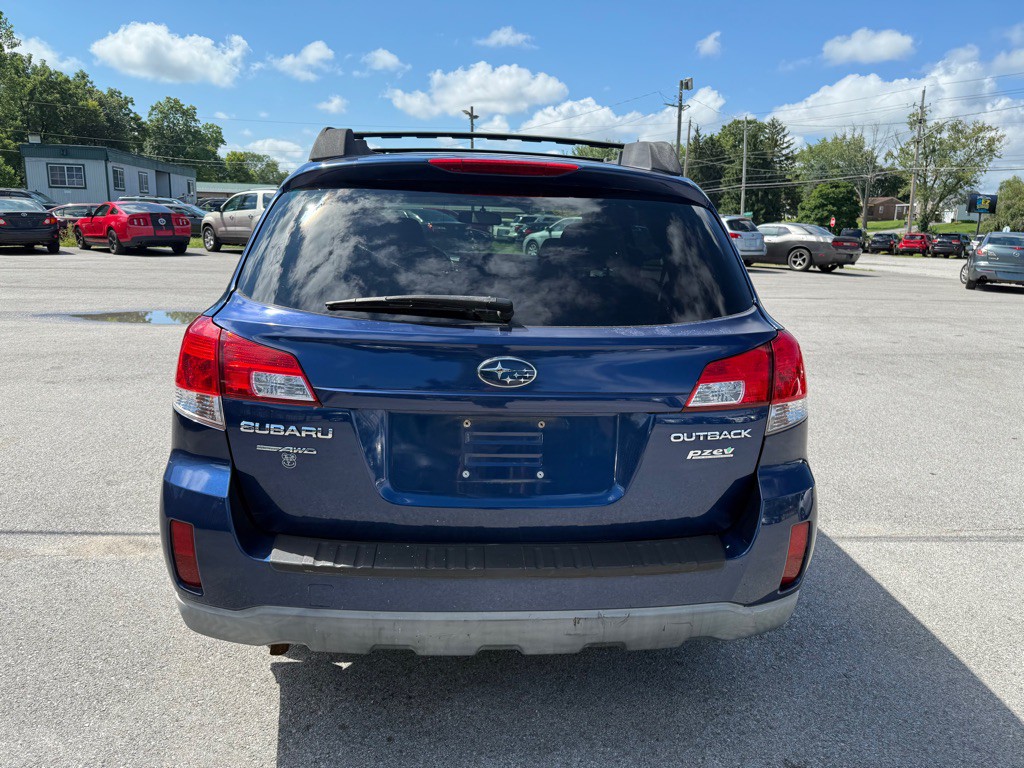 2011 Subaru Outback Image 4