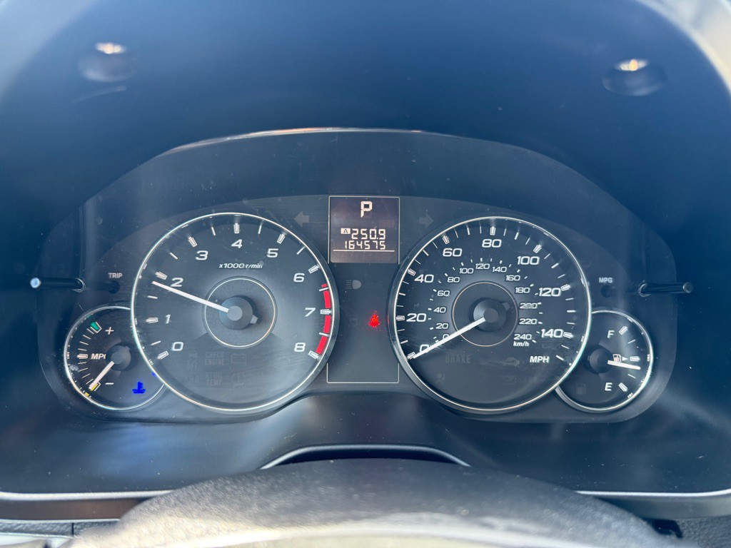 2011 Subaru Outback Image 15