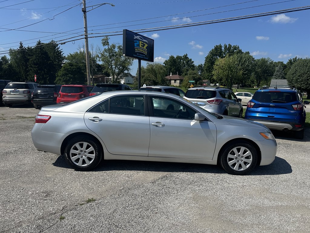 2009 Toyota Camry Image 2