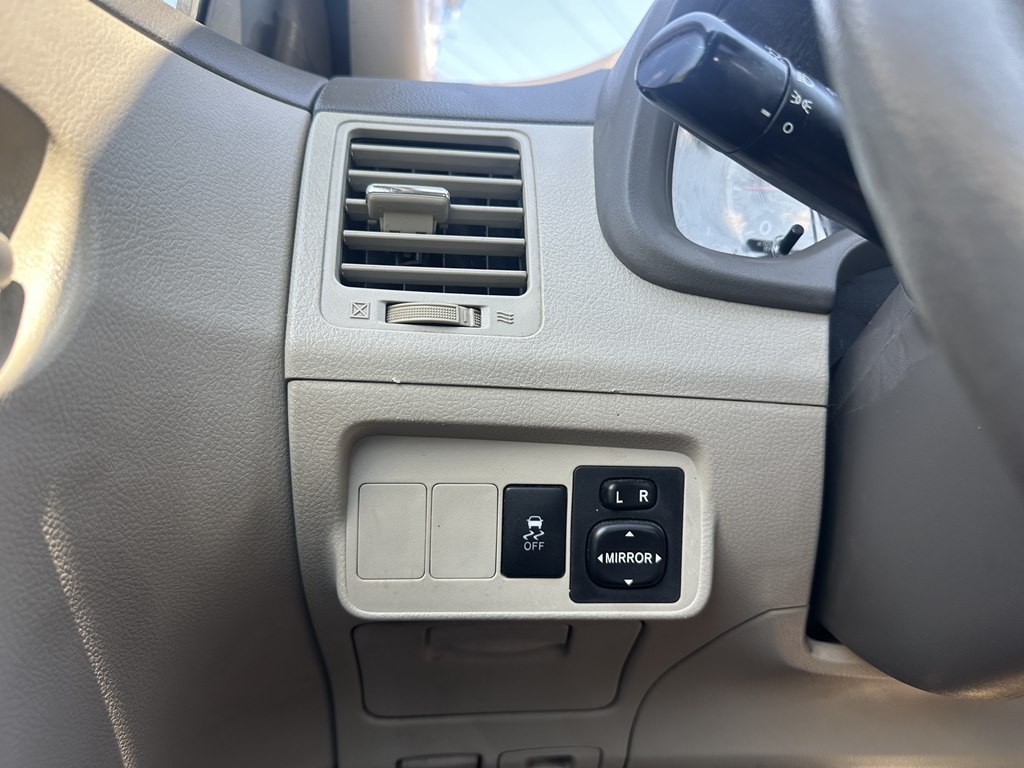 2010 Toyota Corolla Image 14