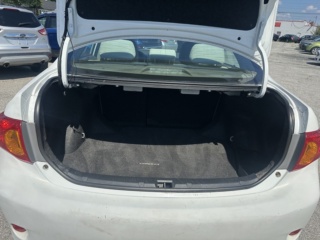 2010 Toyota Corolla Image 17