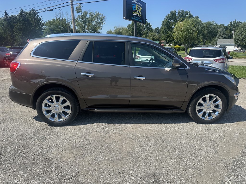 2011 Buick Enclave Image 2