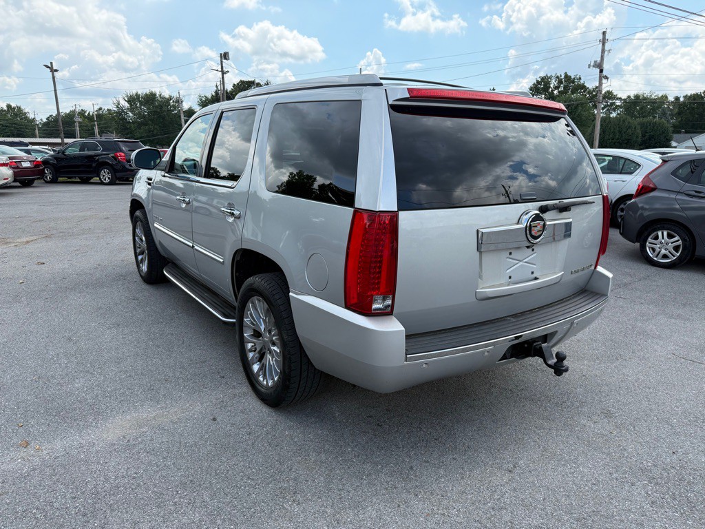 2013 Cadillac Escalade Image 5