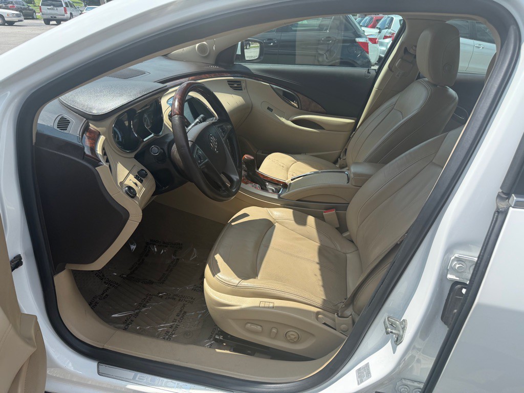 2013 Buick Lacrosse Image 9