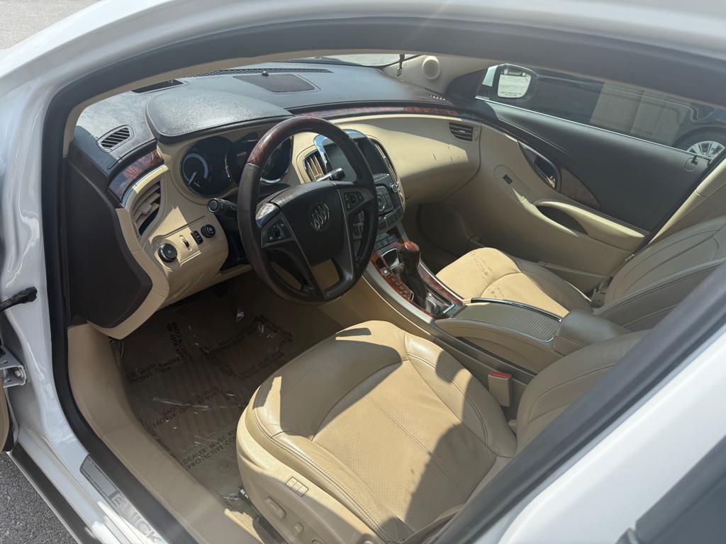 2013 Buick Lacrosse Image 10