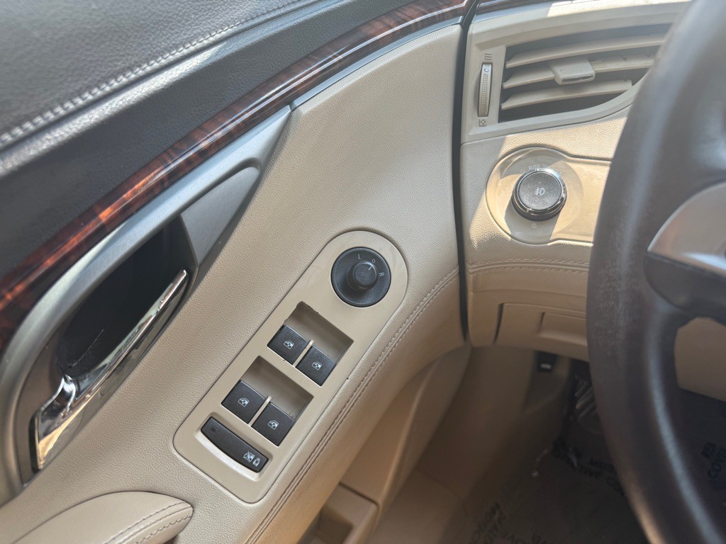 2013 Buick Lacrosse Image 21