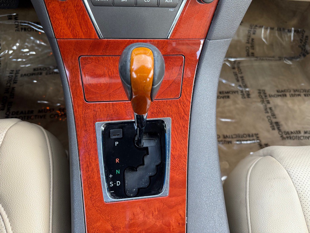 2010 Lexus ES Image 18