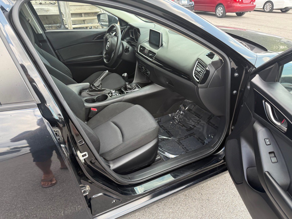 2015 Mazda Mazda3 Image 15