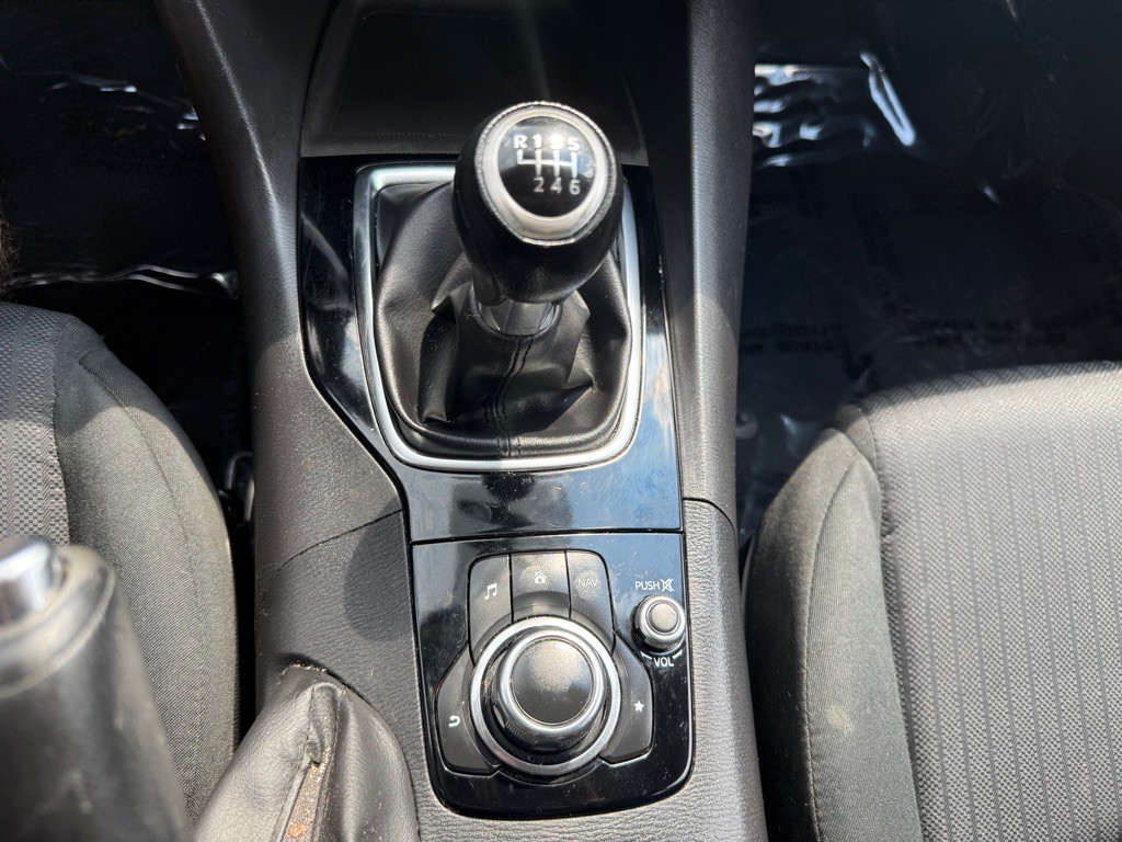 2015 Mazda Mazda3 Image 18