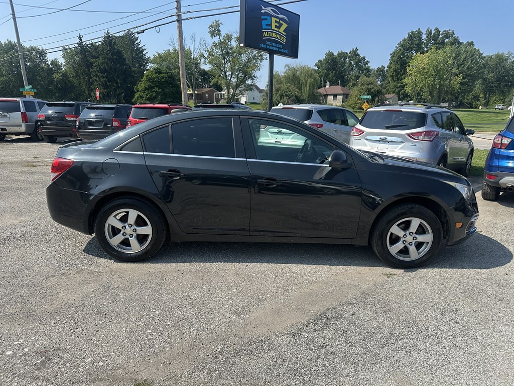2016 Chevrolet Cruze Image 2