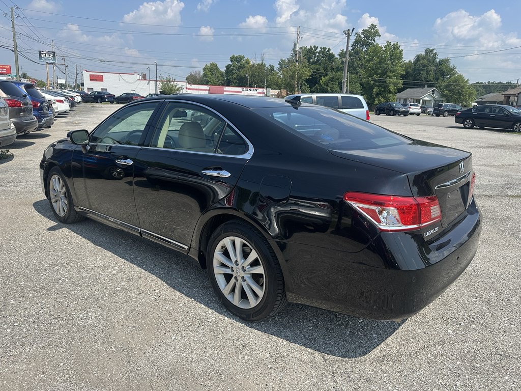 2010 Lexus ES Image 5