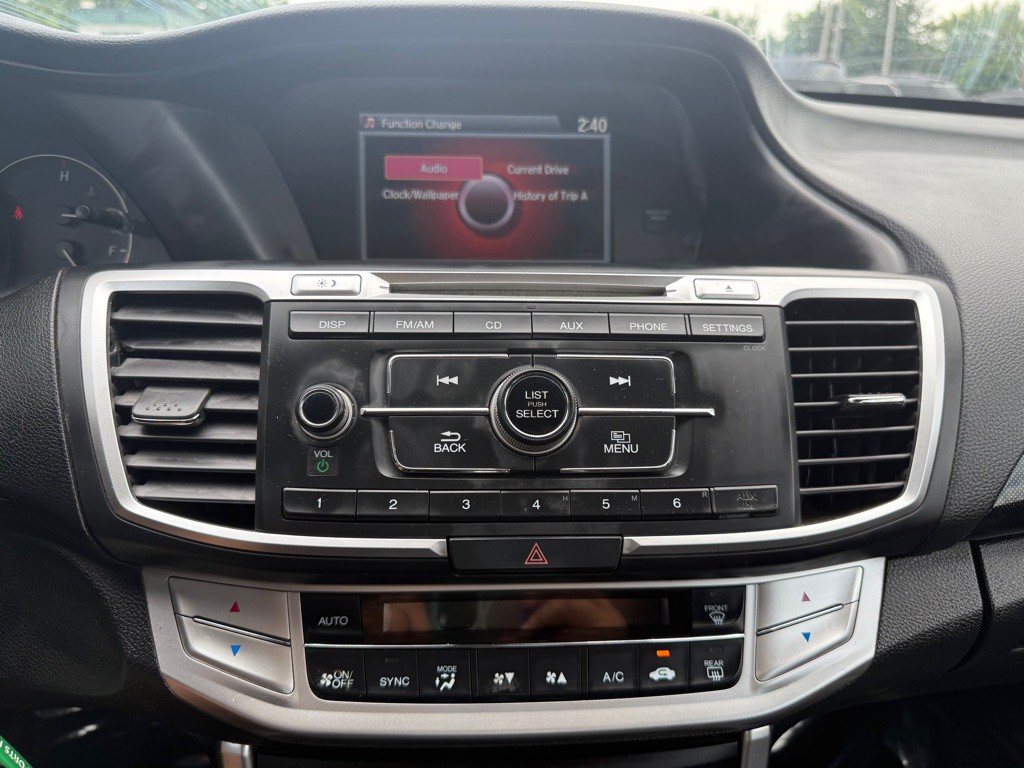 2014 Honda Accord Image 17