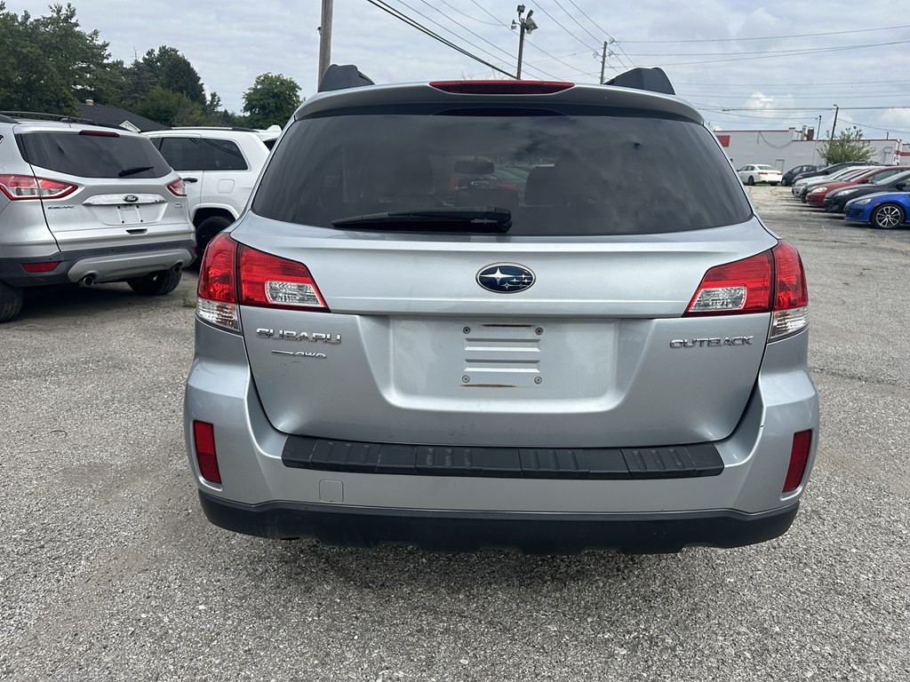 2012 Subaru Outback Image 4