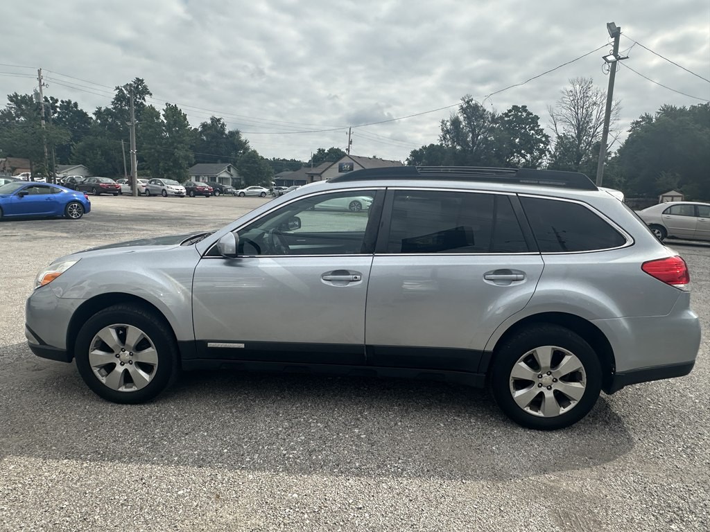 2012 Subaru Outback Image 6