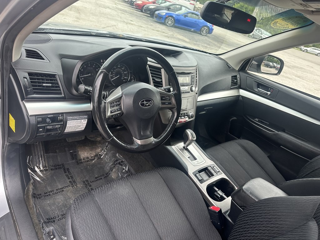 2012 Subaru Outback Image 9