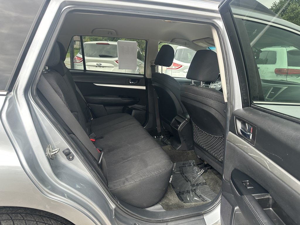 2012 Subaru Outback Image 18