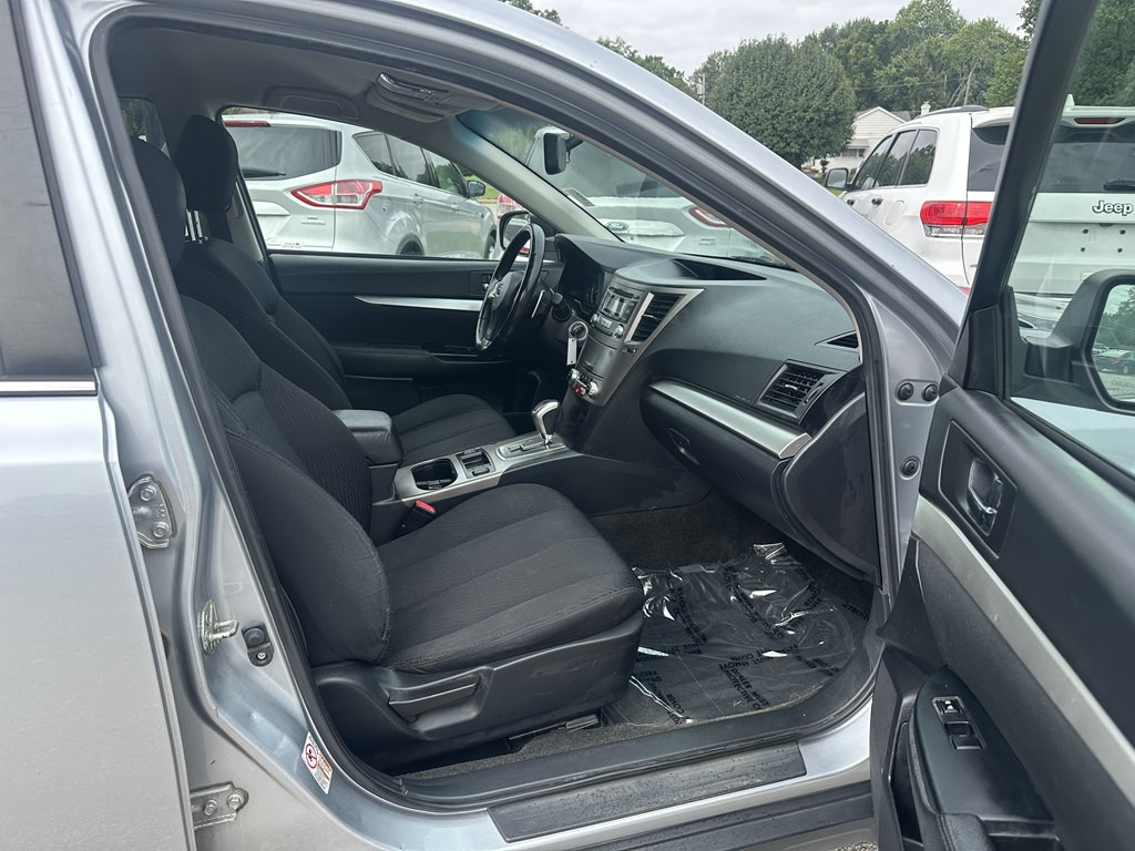 2012 Subaru Outback Image 19